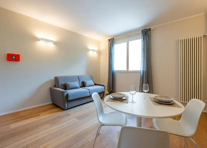 Vaga's Nest - Modern Apartmán Milán